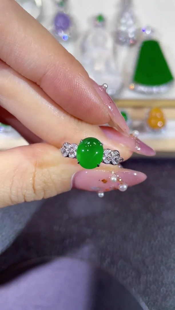 翡翠18K金镶嵌颈饰团购4