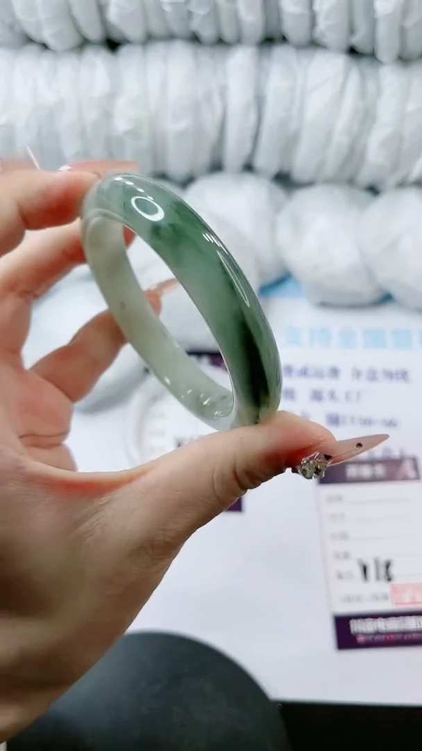 【闪购商品】石英质玉手镯未镶嵌多样性发货V18