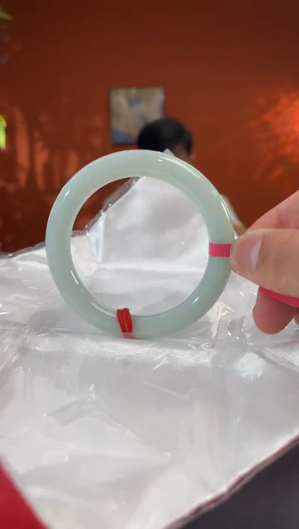 未镶嵌手镯翡翠5