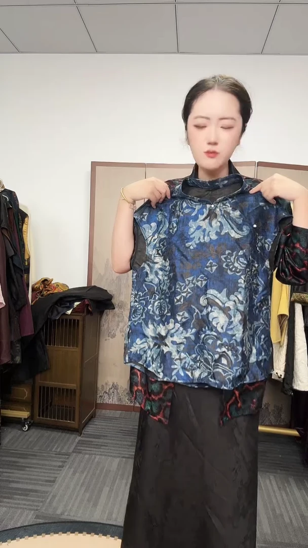 闪购100桑蚕丝青花瓷上衣
