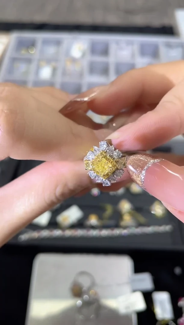 18K金镶嵌戒指钻石两用款戒指    HY