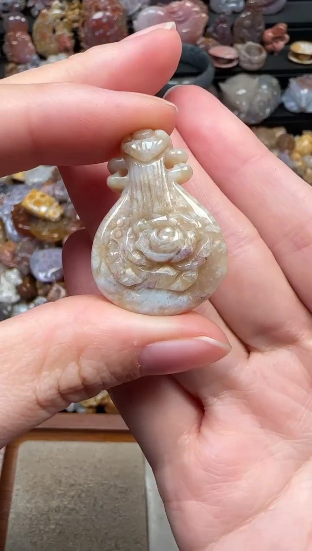 颈饰未镶嵌硅化珊瑚（珊瑚玉）254