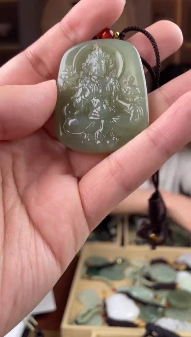 颈饰未镶嵌和田玉拍一发一，多样性发货