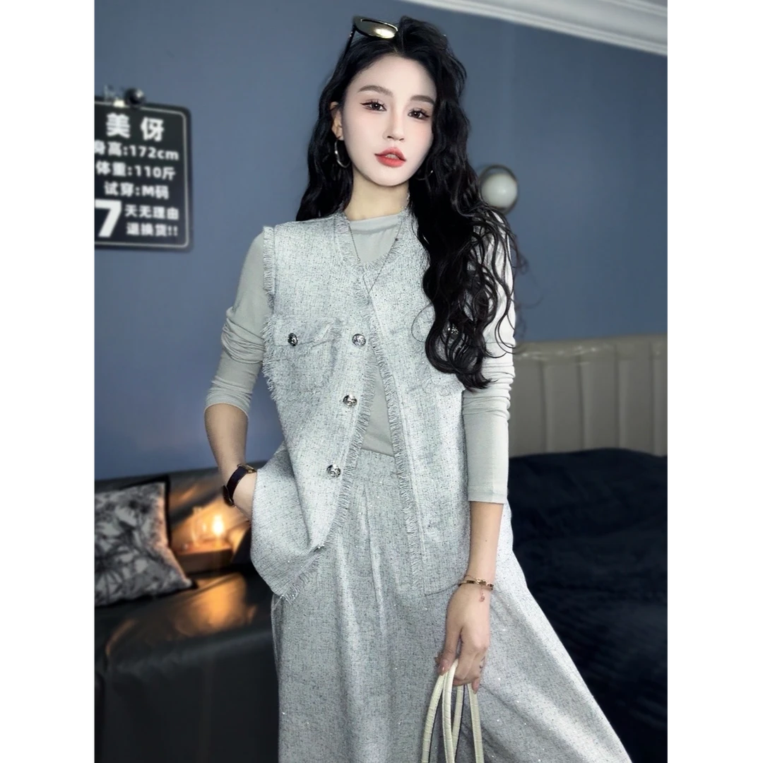【美伢专属】星河女神2025春秋新款设计感长袖T恤马甲阔腿裤三件套