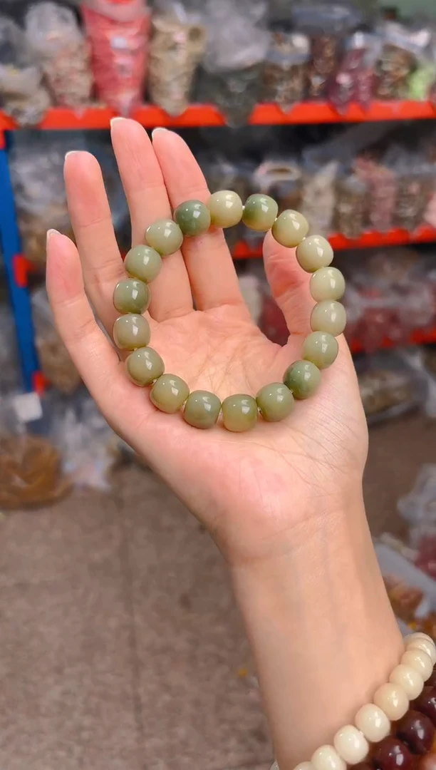 吊坠菩提根/象牙果绿色桶珠单圈