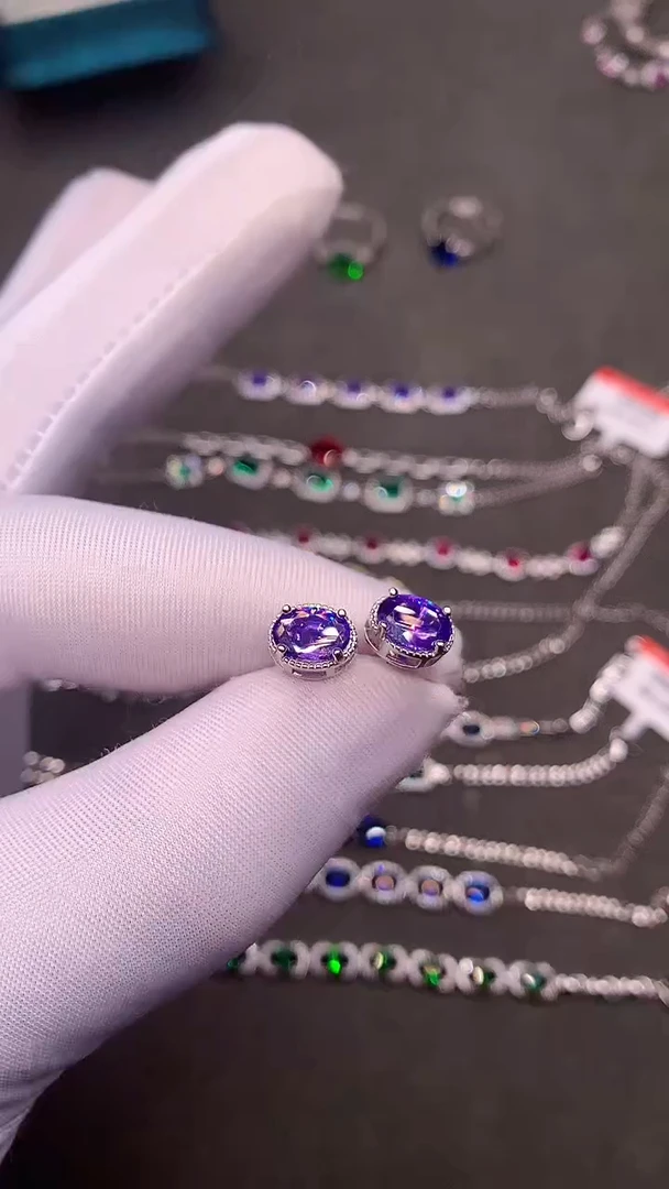 【闪购商品】彩色蓝宝石耳饰银S925镶嵌......