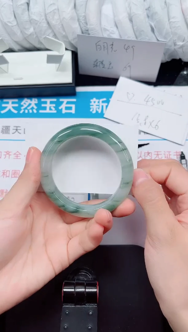 未镶嵌手镯石英质玉47/53/54