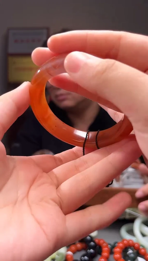 颈饰未镶嵌南红玛瑙57+