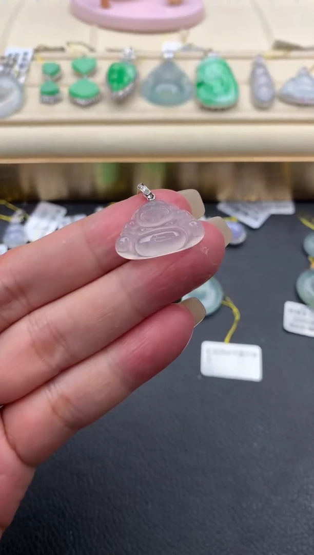 【闪购商品】翡翠颈饰18K金镶嵌Q665     