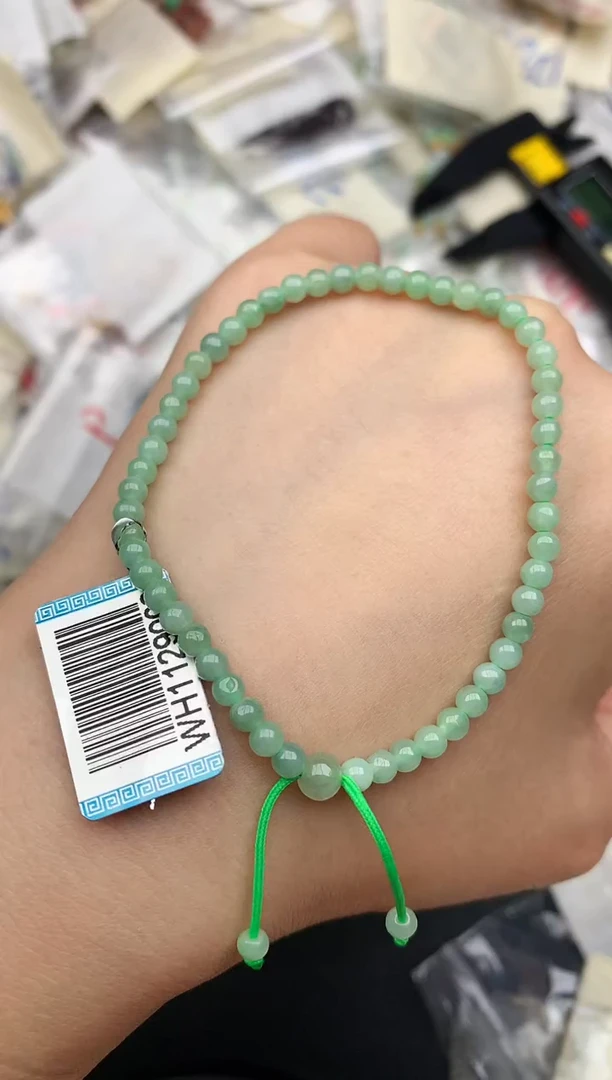 未镶嵌挂件翡翠—