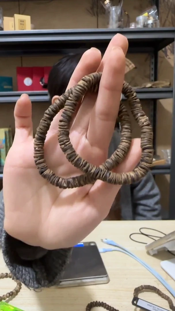 【闪购商品】沉香手串35号文莱随型手串多样性一条