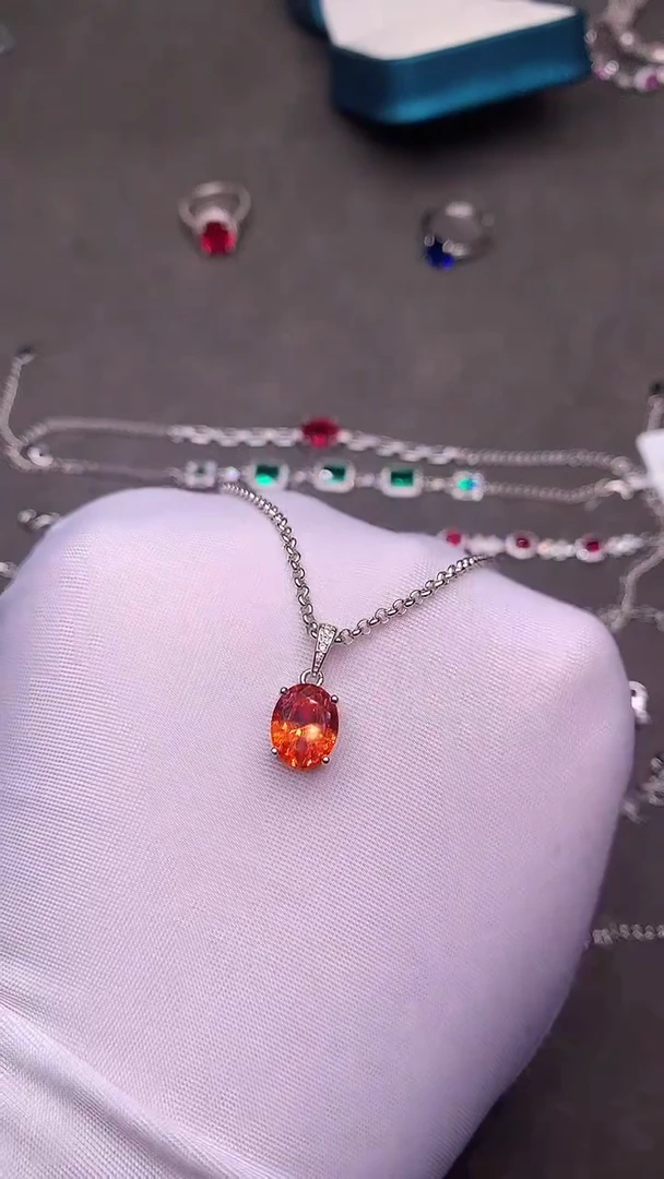 【闪购商品】蓝宝石颈饰银S925镶嵌......