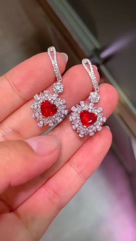18K金镶嵌耳坠红宝石2.44CT