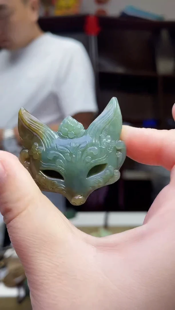 和田玉未镶嵌颈饰1