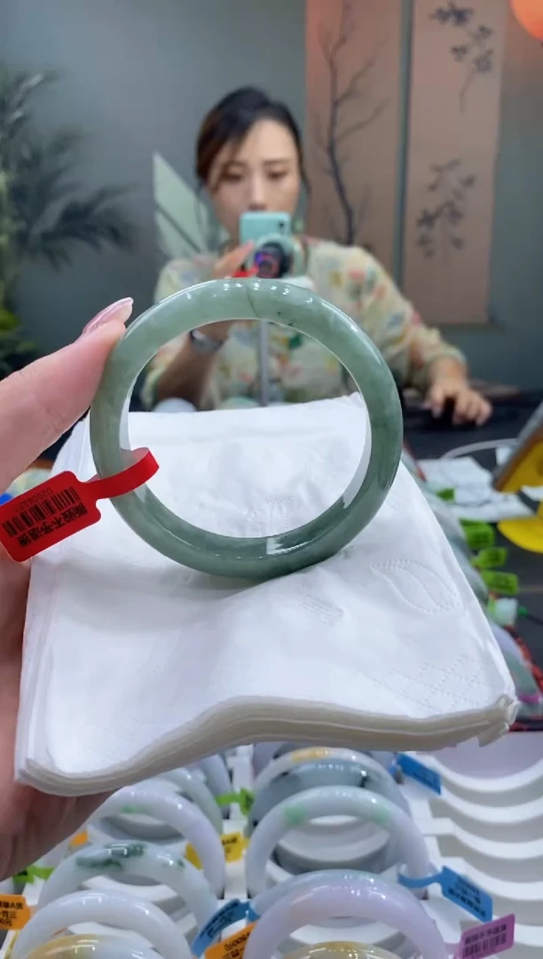未镶嵌手镯翡翠000039471