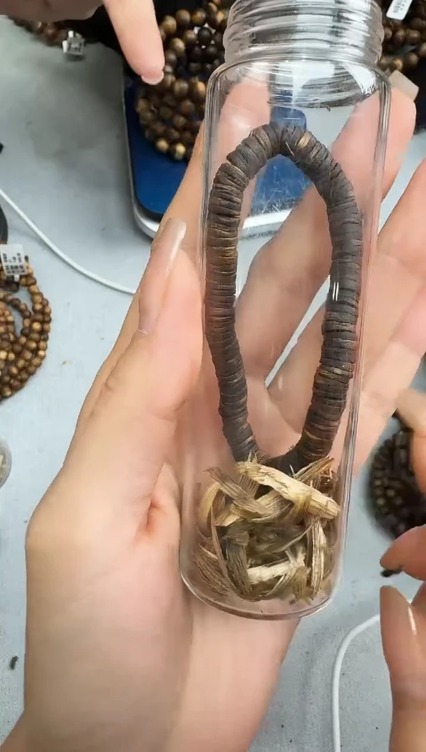 沉香沉香碎屑P06紫棋片静静沉香甄选多样性发一