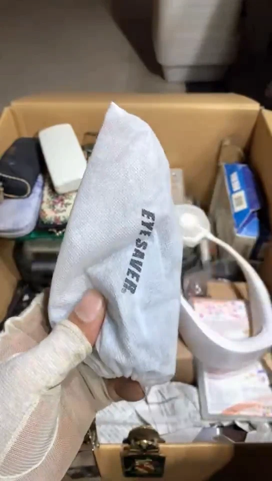 8新楚*中古商品，瑕疵品，不保好坏。053