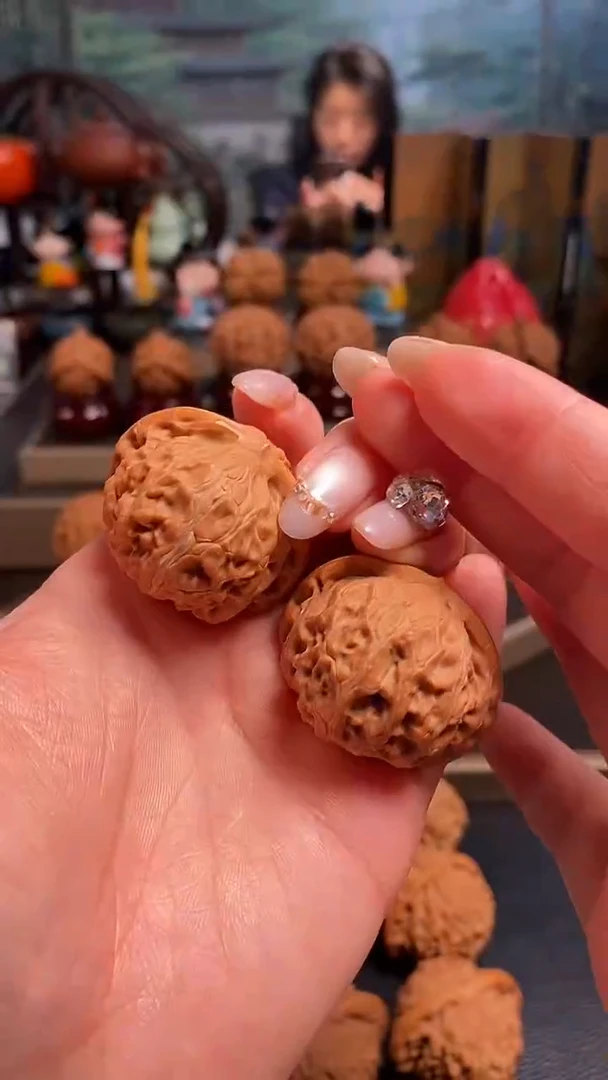 【闪购商品】文玩核桃吊坠F325宫灯37