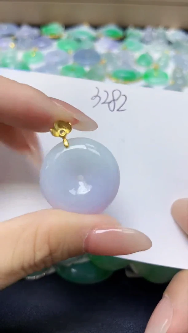 翡翠未镶嵌颈饰天然缅甸翡翠A货