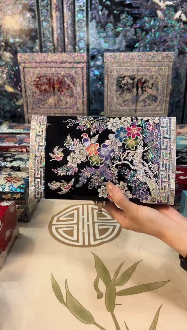 绒布底 弘贝雅螺钿漆器文化馆