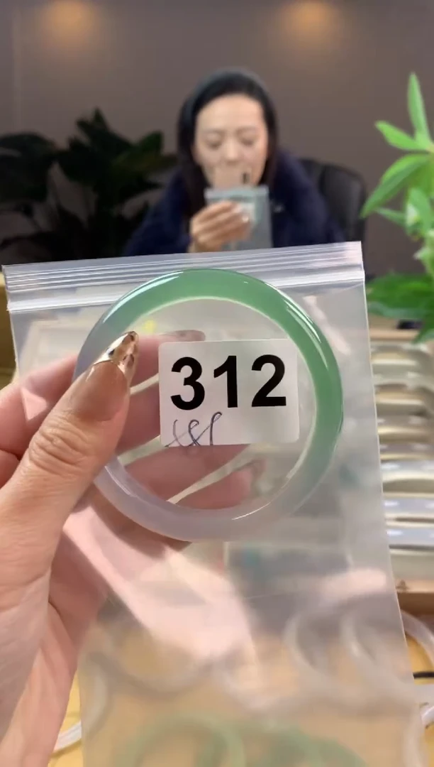 【闪购商品】玛瑙/玉髓手镯未镶嵌312