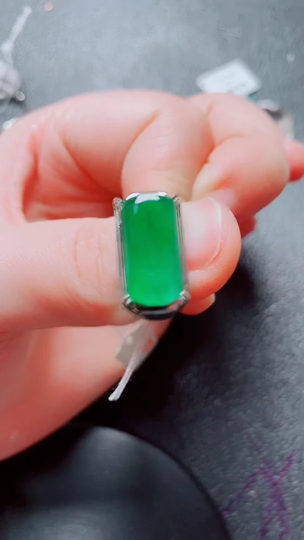 翡翠戒指银S925镶嵌翡翠