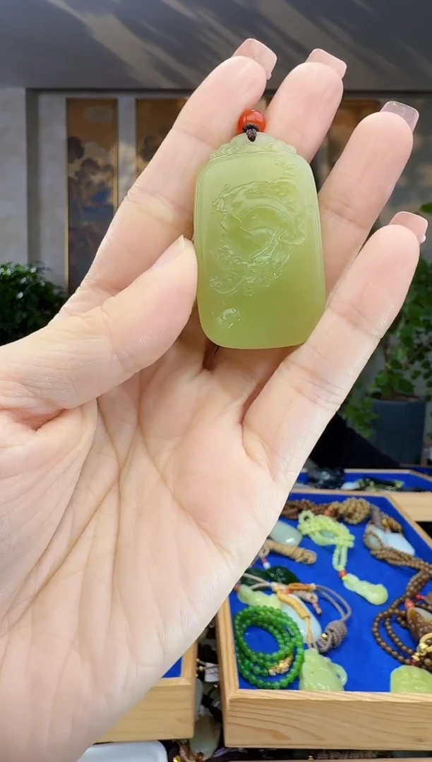 未镶嵌和田玉挂件拍一发一