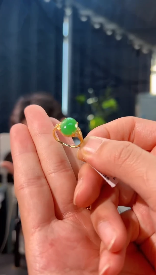 颈饰18K金镶嵌翡翠 缅料A货/支持复检/一件