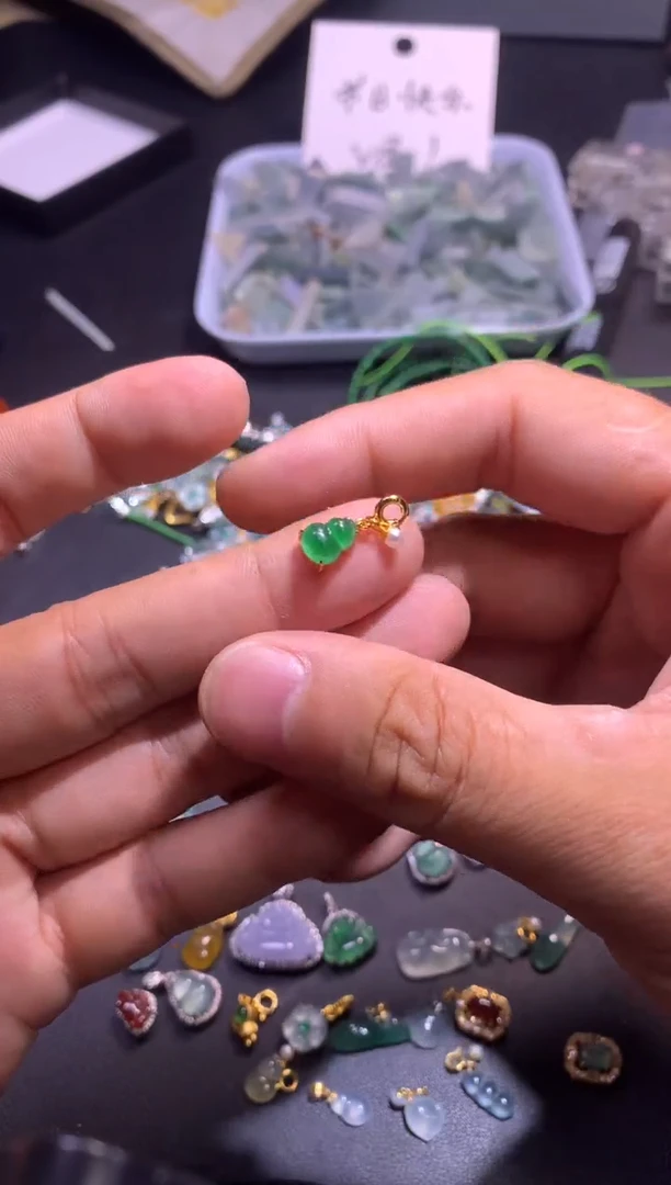 翡翠银S925镶嵌吊坠(不含链)1