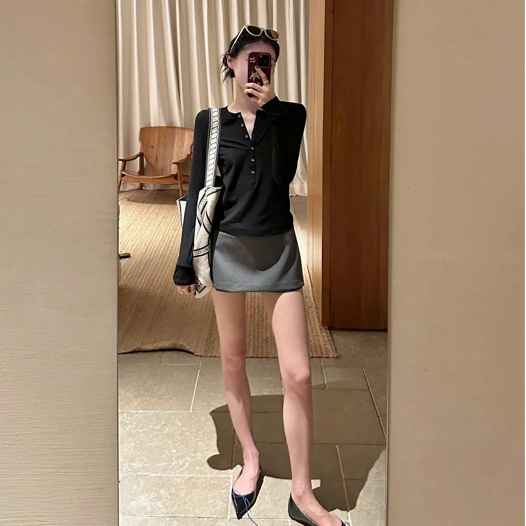 2025早春新款高级感半开扣黑色长袖t恤女内搭上衣春夏显瘦半身裙