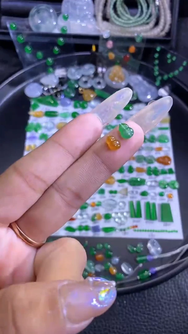 未镶嵌挂件翡翠葫芦