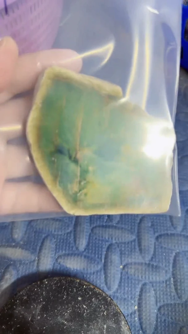 翡翠挂件未镶嵌莫*狂天然翡翠169