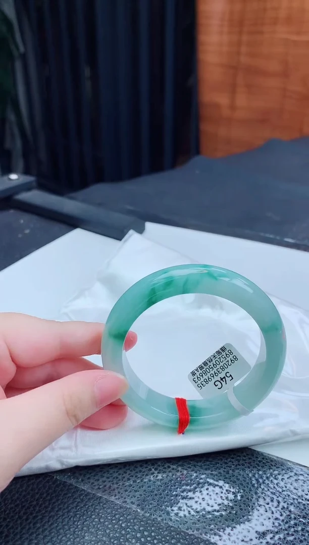 翡翠手镯未镶嵌缅甸天然翡翠A货手镯