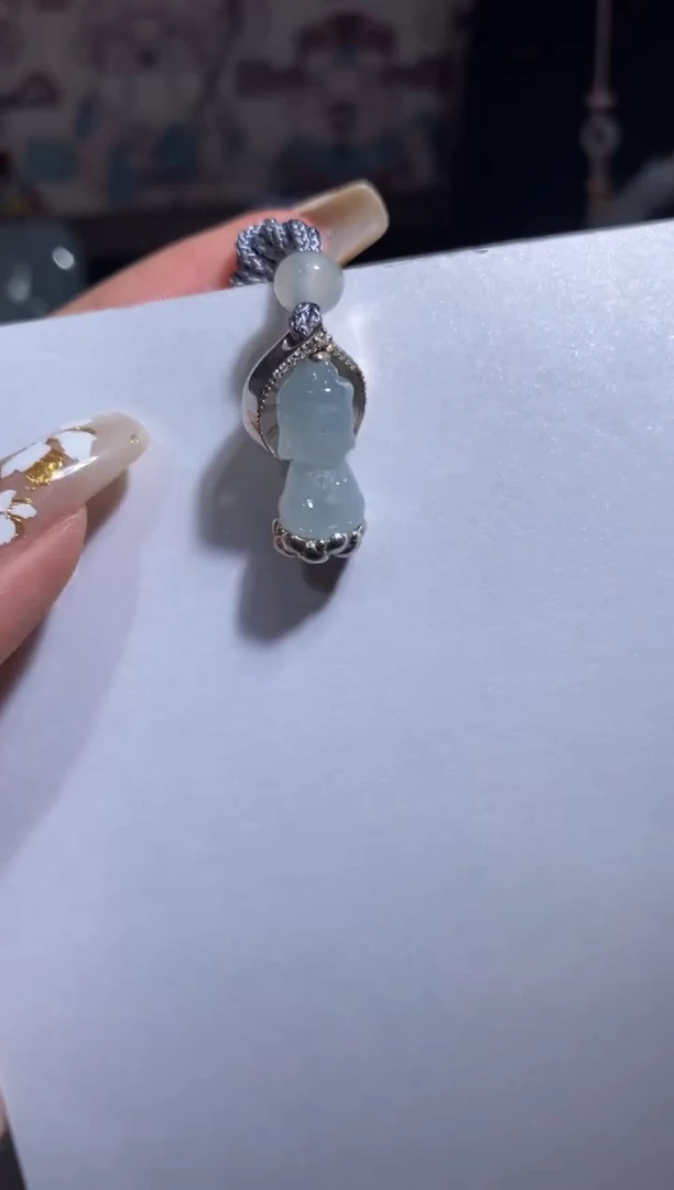 翡翠未镶嵌颈饰晴**妖普贤宝宝佛