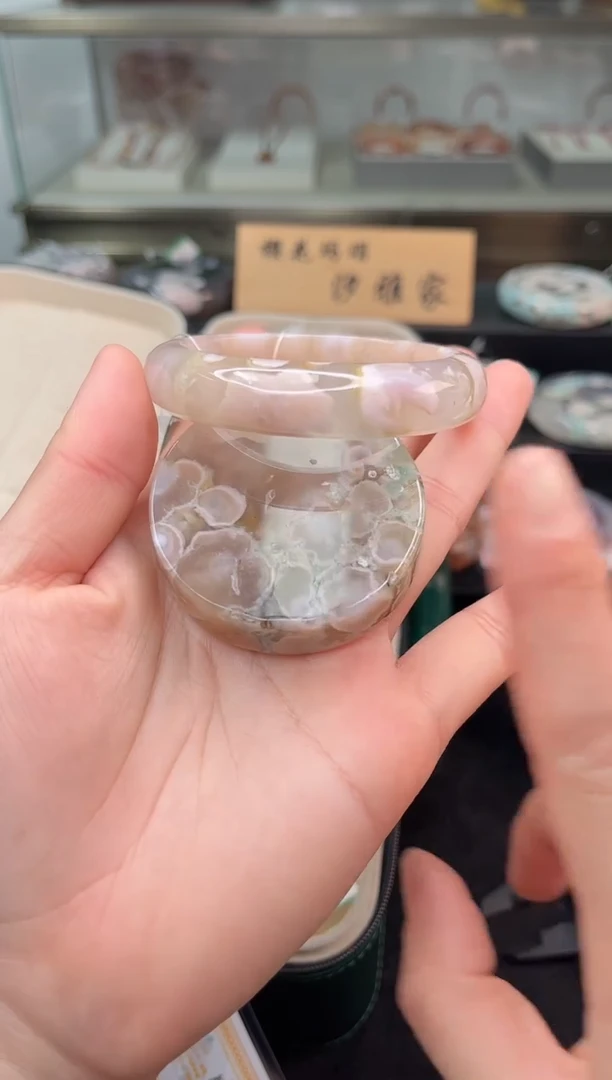 未镶嵌手镯石英质玉55圈口（赠品镯心）3617895