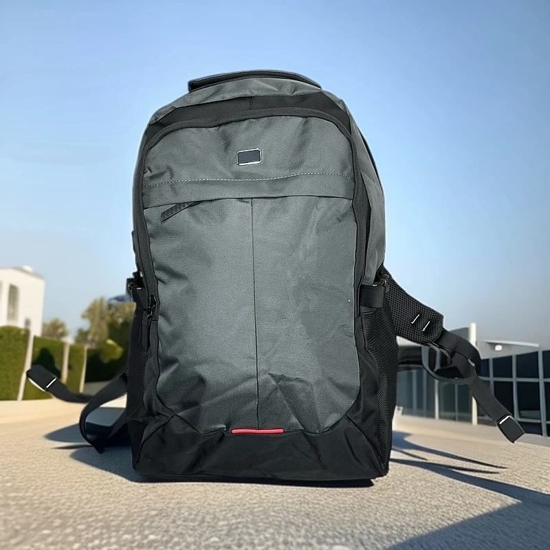 1721男士时尚搭休闲双肩包 黑灰