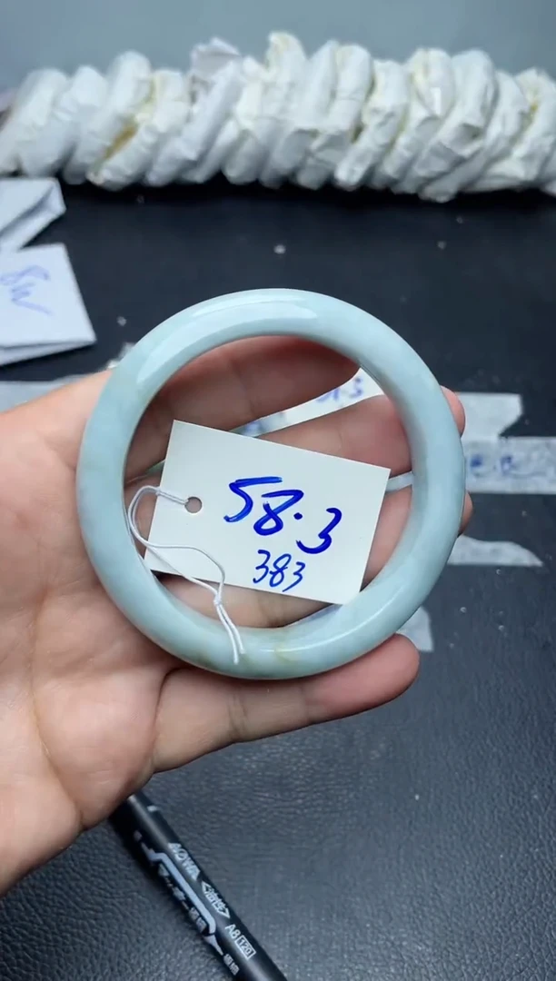 未镶嵌手镯翡翠383