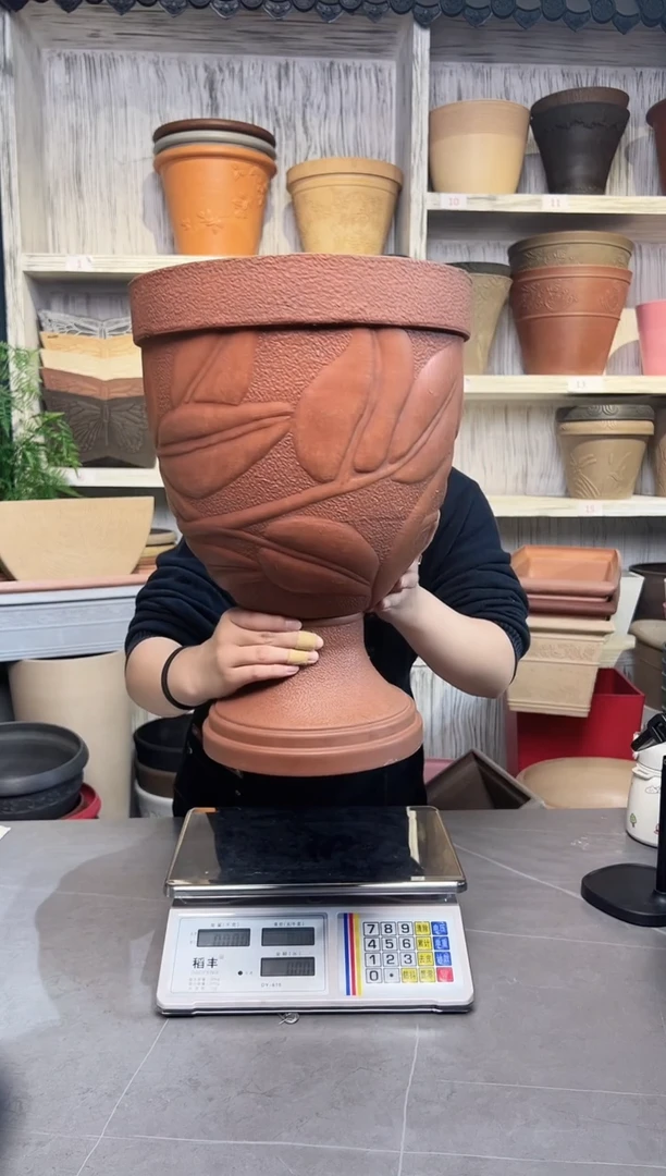 30*42口径红酒杯浮雕花盆