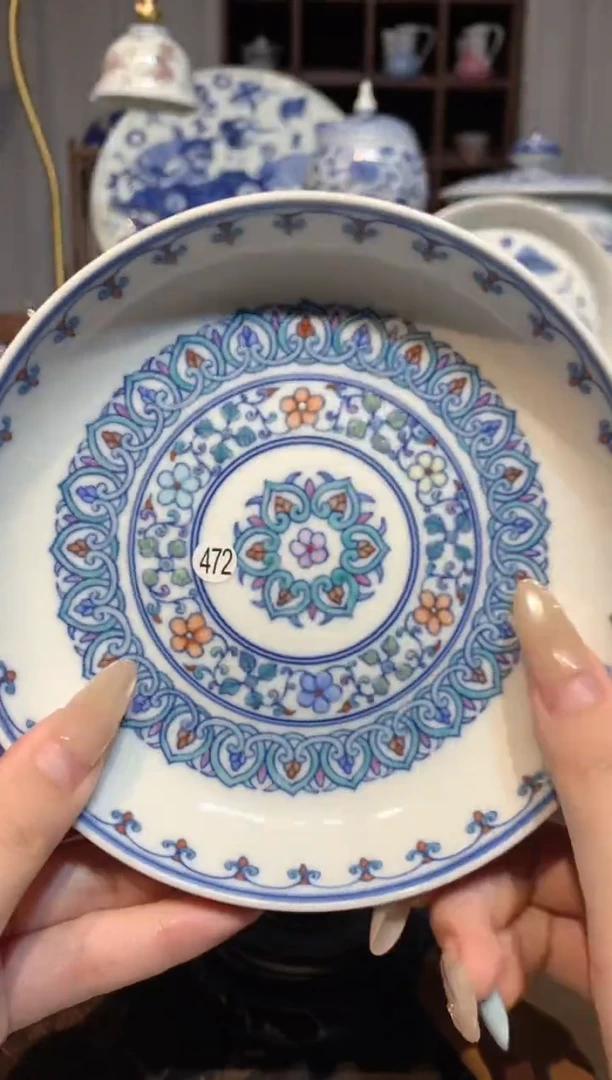 蒙*472斗彩壶承微瑕cl109