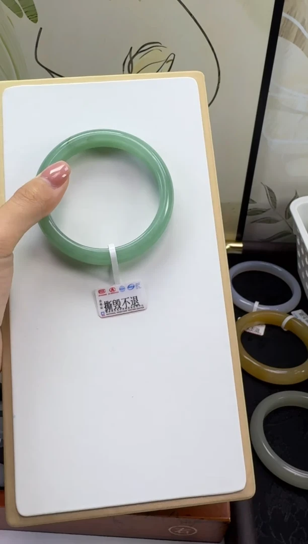 未镶嵌手镯东陵石58.8mm