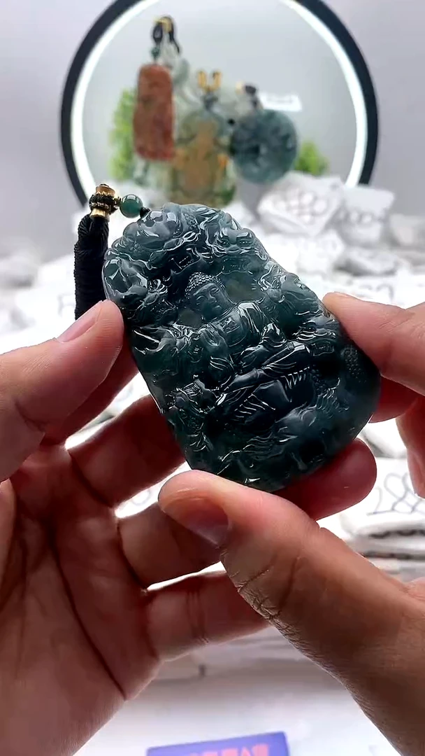 【闪购商品】翡翠颈饰未镶嵌阿弥陀佛