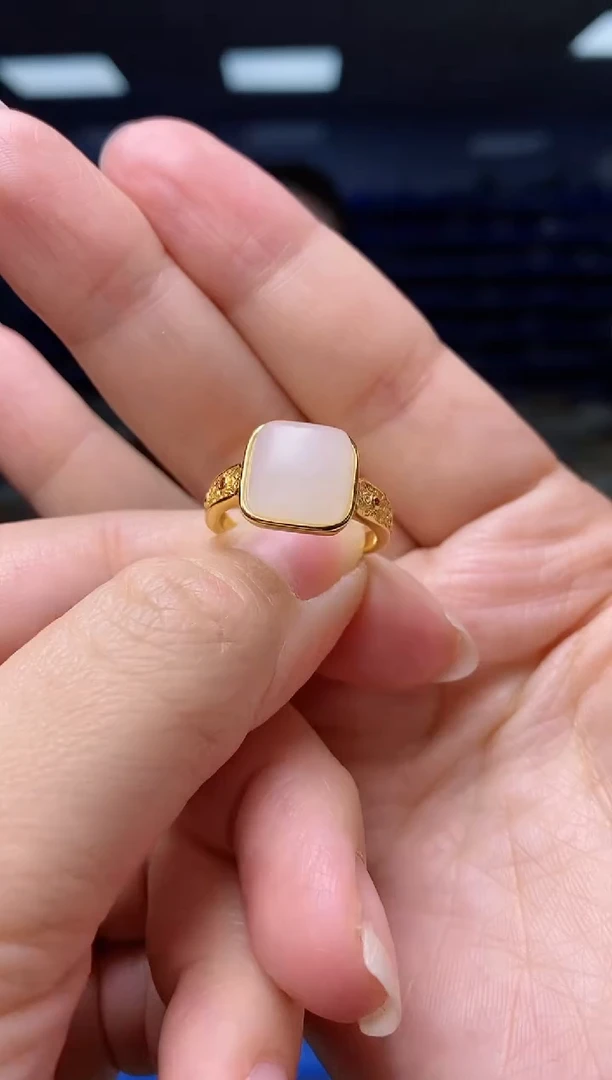 【闪购商品】和田玉戒指银S925镶嵌JZ3144