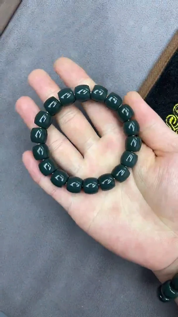 手串未镶嵌和田玉纯天然新疆且末蓝12直切