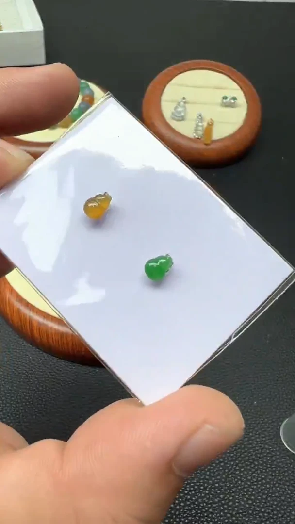 未镶嵌翡翠耳饰AB款葫芦耳钉