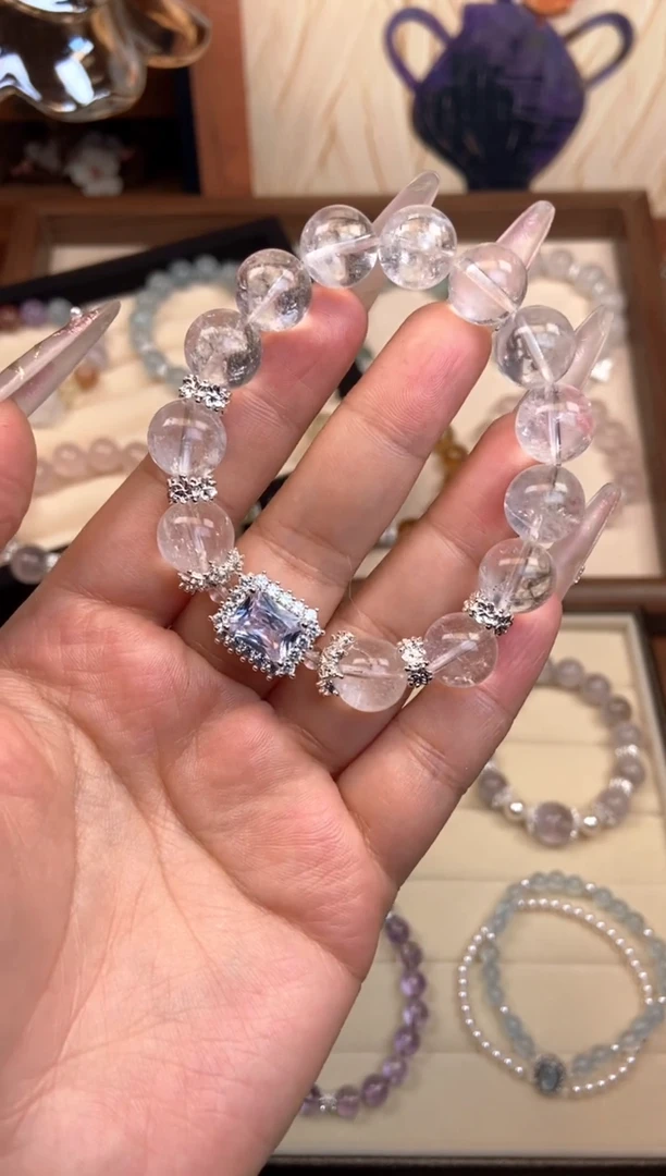 【闪购商品】水晶手链未镶嵌白啊塞