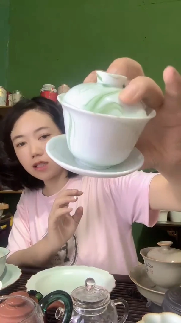 彩选单品飘绿盖碗