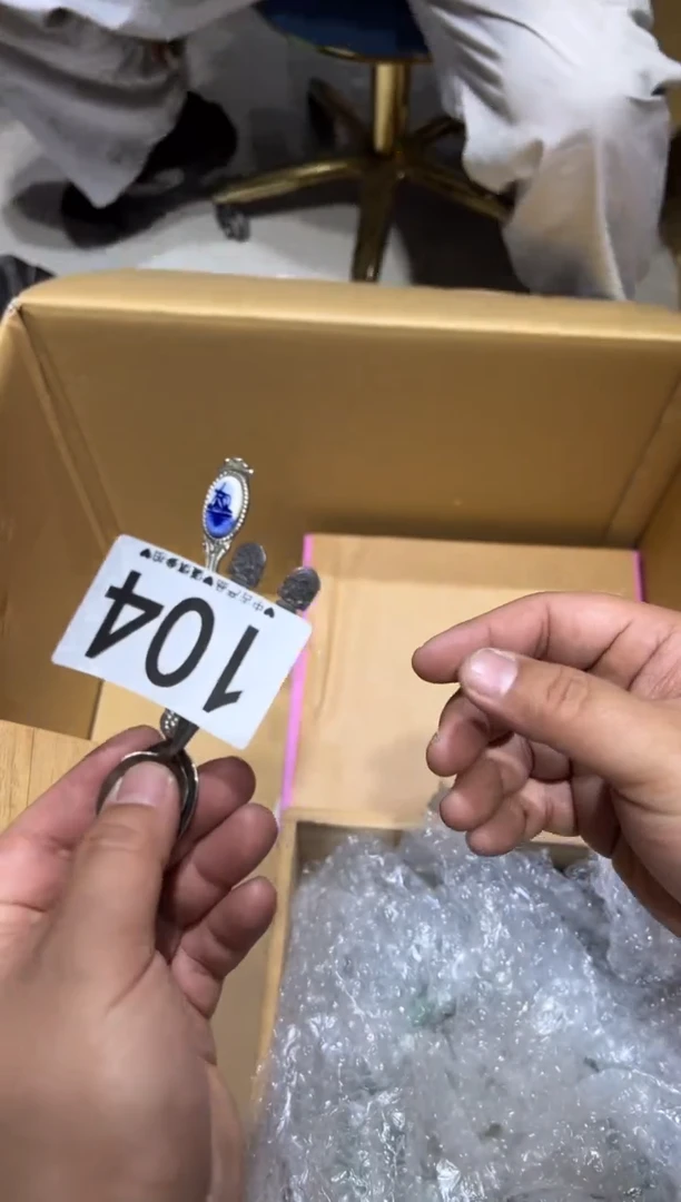 瓷片就*吖104.....