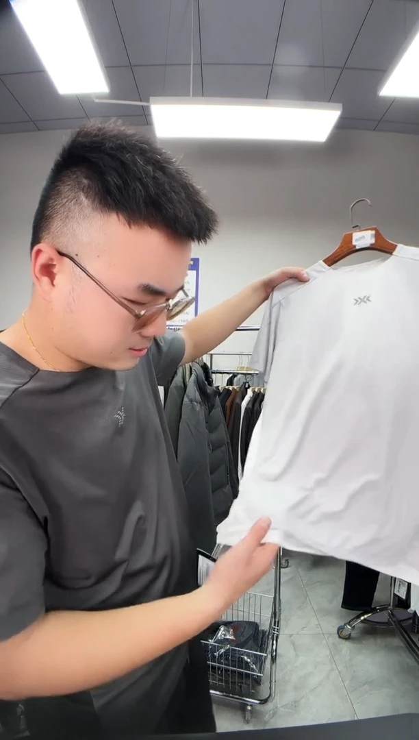 099断码孤品清货男装180