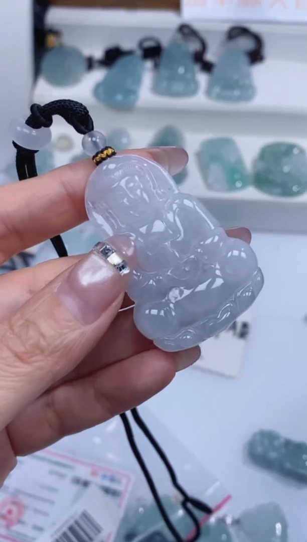 颈饰未镶嵌翡翠吊坠