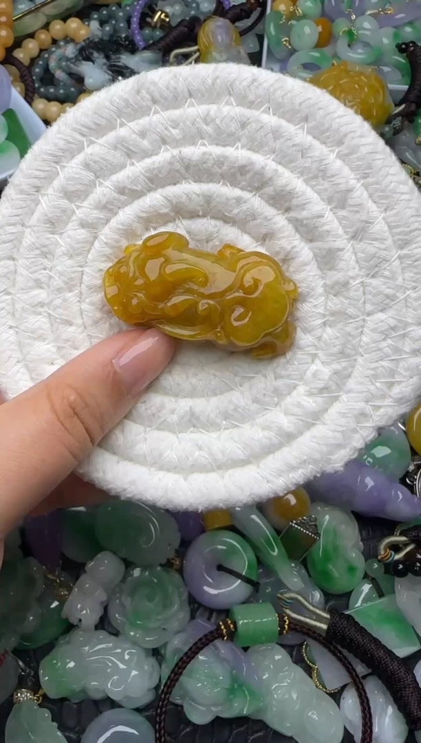 颈饰未镶嵌翡翠缅甸翡翠吊坠